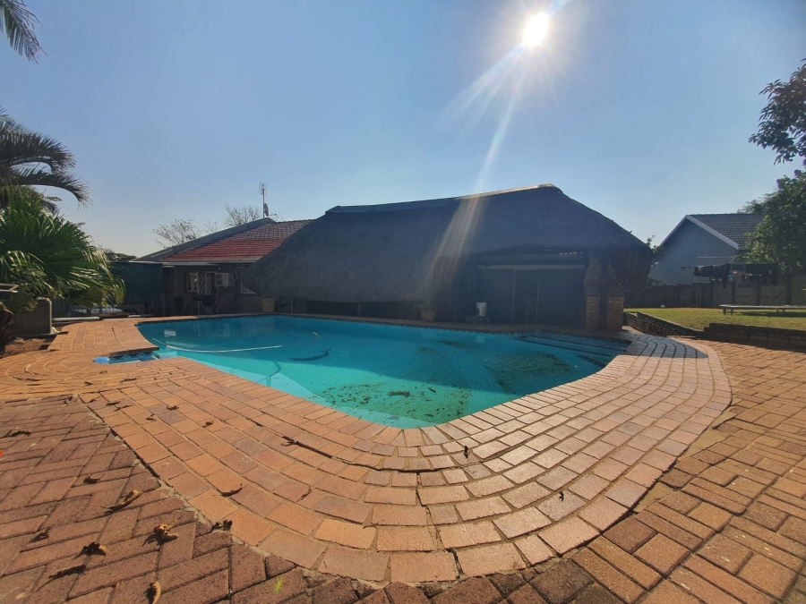 4 Bedroom Property for Sale in Safari Gardens North West